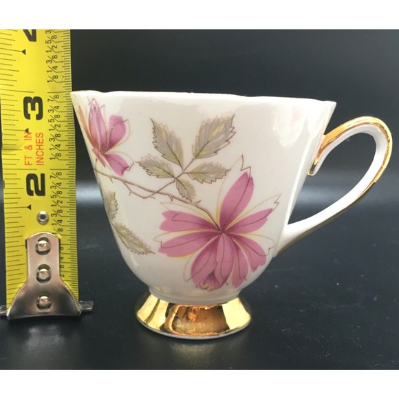 Old Royal Tea Cup Saucer Pink Roses Scalloped Gold Trim Bone China VTG England - Picture 9 of 11